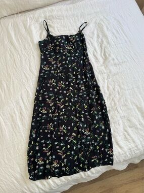 Uniqlo Black Floral Midi Dress